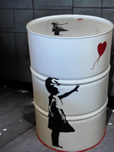 Charger l&#39;image dans la galerie, Bidon Tribute to Banksy - Petite Fille au Ballon
